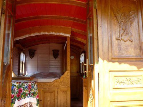 La Cle Des Roulottes Hotel Pluvigner Luaran gambar