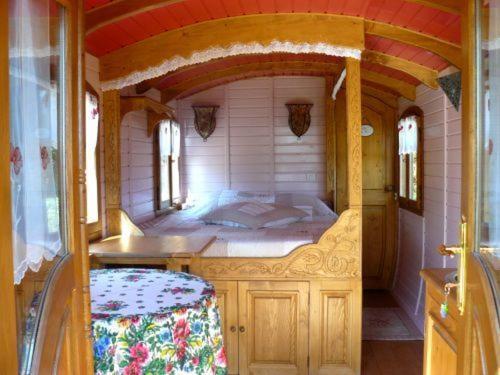 La Cle Des Roulottes Hotel Pluvigner Luaran gambar