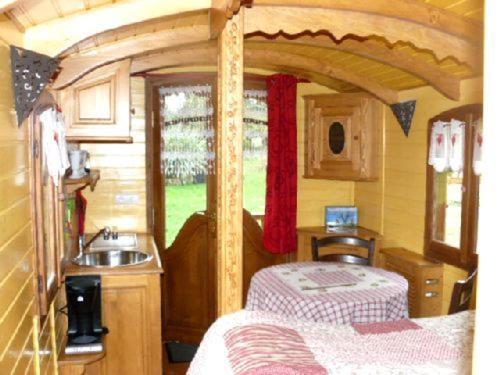 La Cle Des Roulottes Hotel Pluvigner Luaran gambar